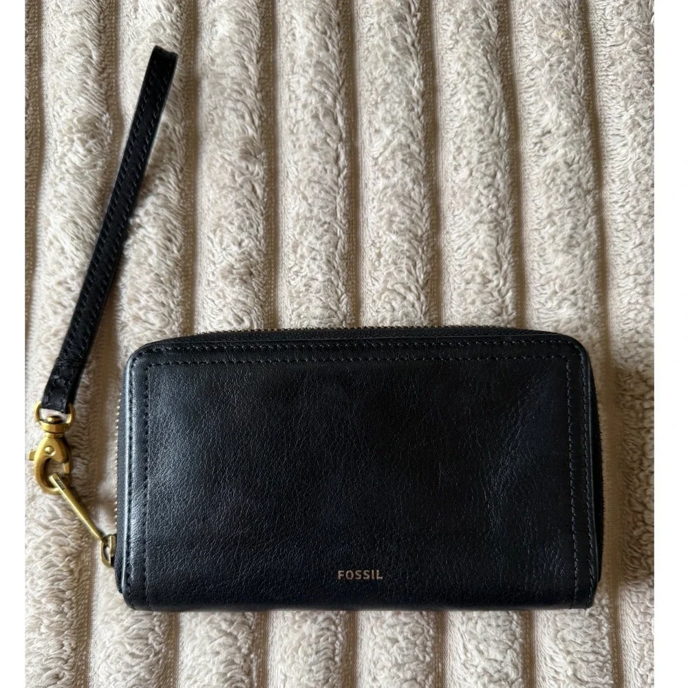 Fossil Logan RFID Medium Zip Around Wallet Black Leather SL6386001 Wristlet